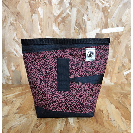 BOULDER ANIMAL PRINT GRANATE