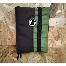 FUNDA GUIA MARRON VERDE VERTICAL