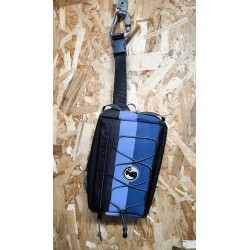 RIÑONERA WILD AZULES