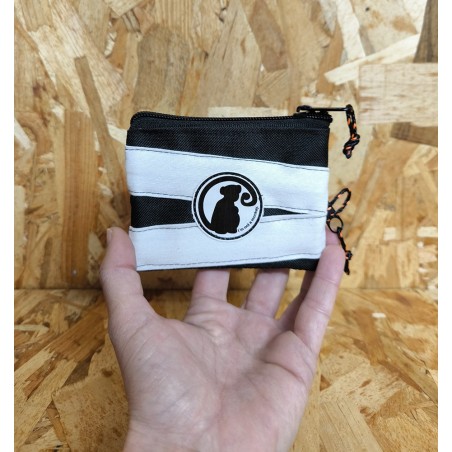 MONEDERO NEGRO BLANCO