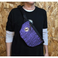 RIÑONERA CEBRA MORADO DOS BOLSILLOS