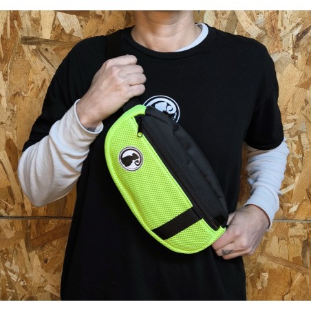 RIÑONERA 3D AMARILLO